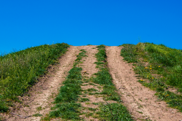 Significado de sonhar com estrada de terra: avance com ele!